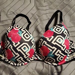 Victoria's secret pink nation bra